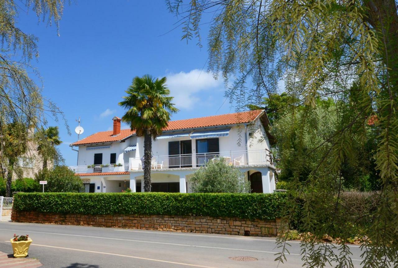 Beautiful Apartments First Row To The Sea Porec Ngoại thất bức ảnh