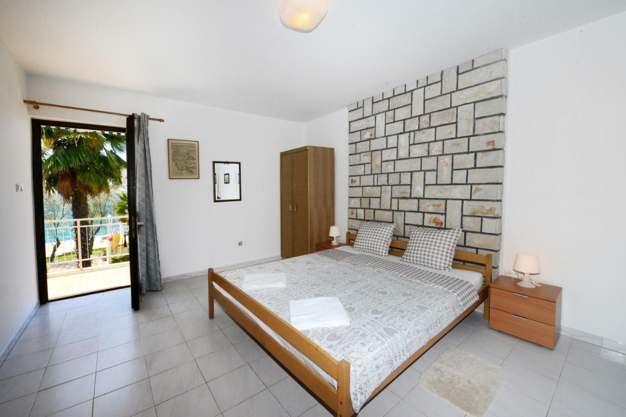 Beautiful Apartments First Row To The Sea Porec Ngoại thất bức ảnh