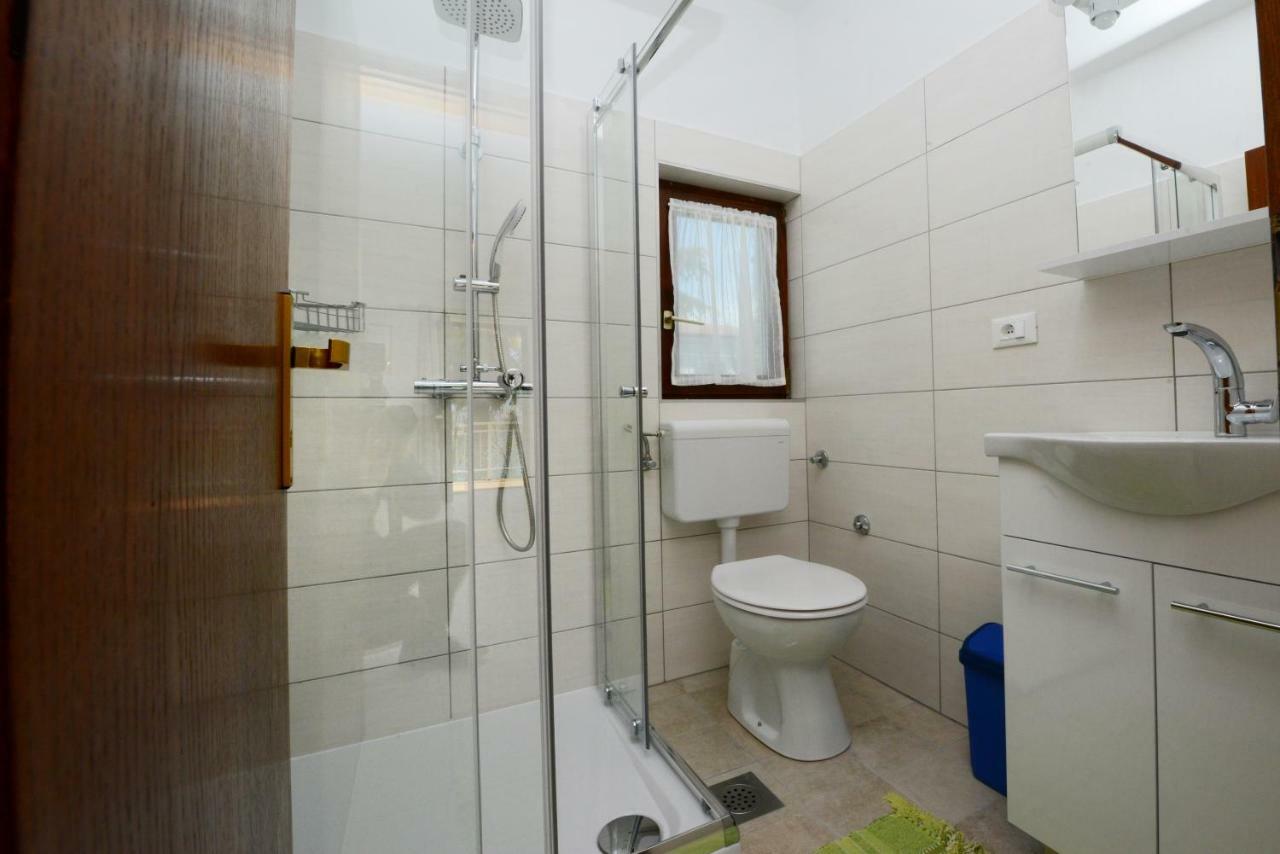 Beautiful Apartments First Row To The Sea Porec Ngoại thất bức ảnh